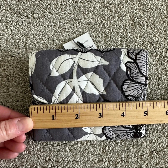 Vera Bradley RFID Blocking Mini‎ Tri-Fold Trifold Wallet Moon Shadow Meadow - Picture 5 of 7